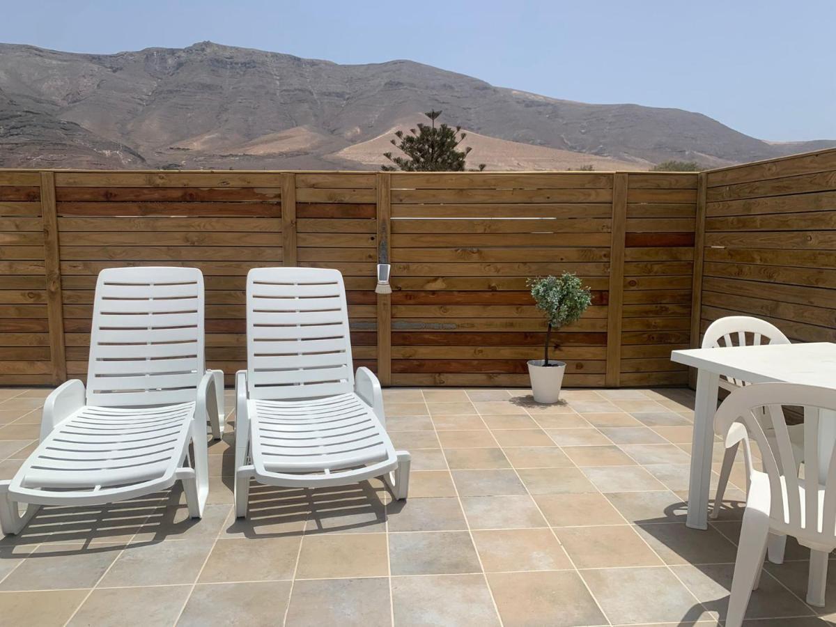 Apartment In Famara Beach Teguise  Extérieur photo