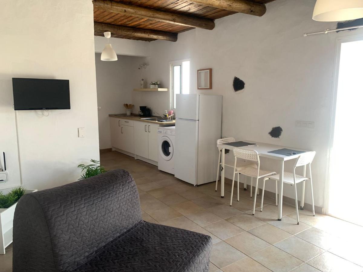 Apartment In Famara Beach Teguise  Extérieur photo